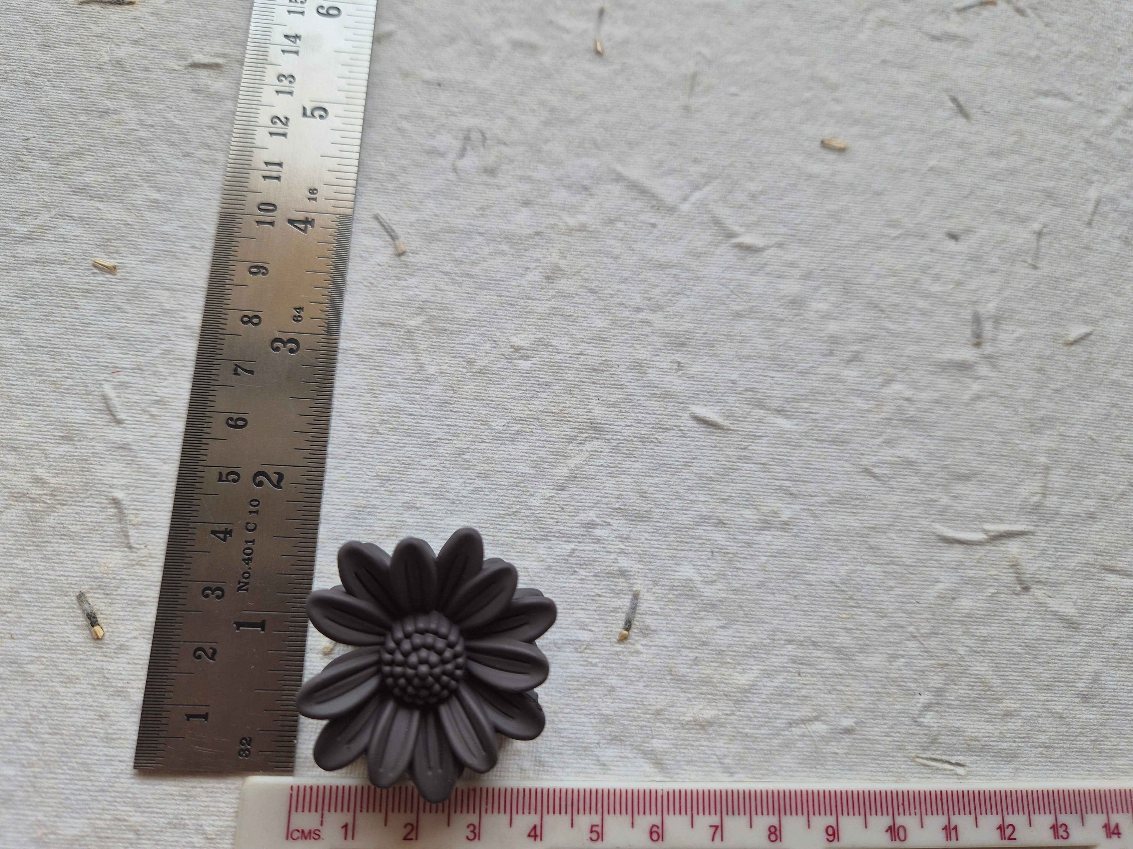 Small Sunflower clips Set of 2- matte